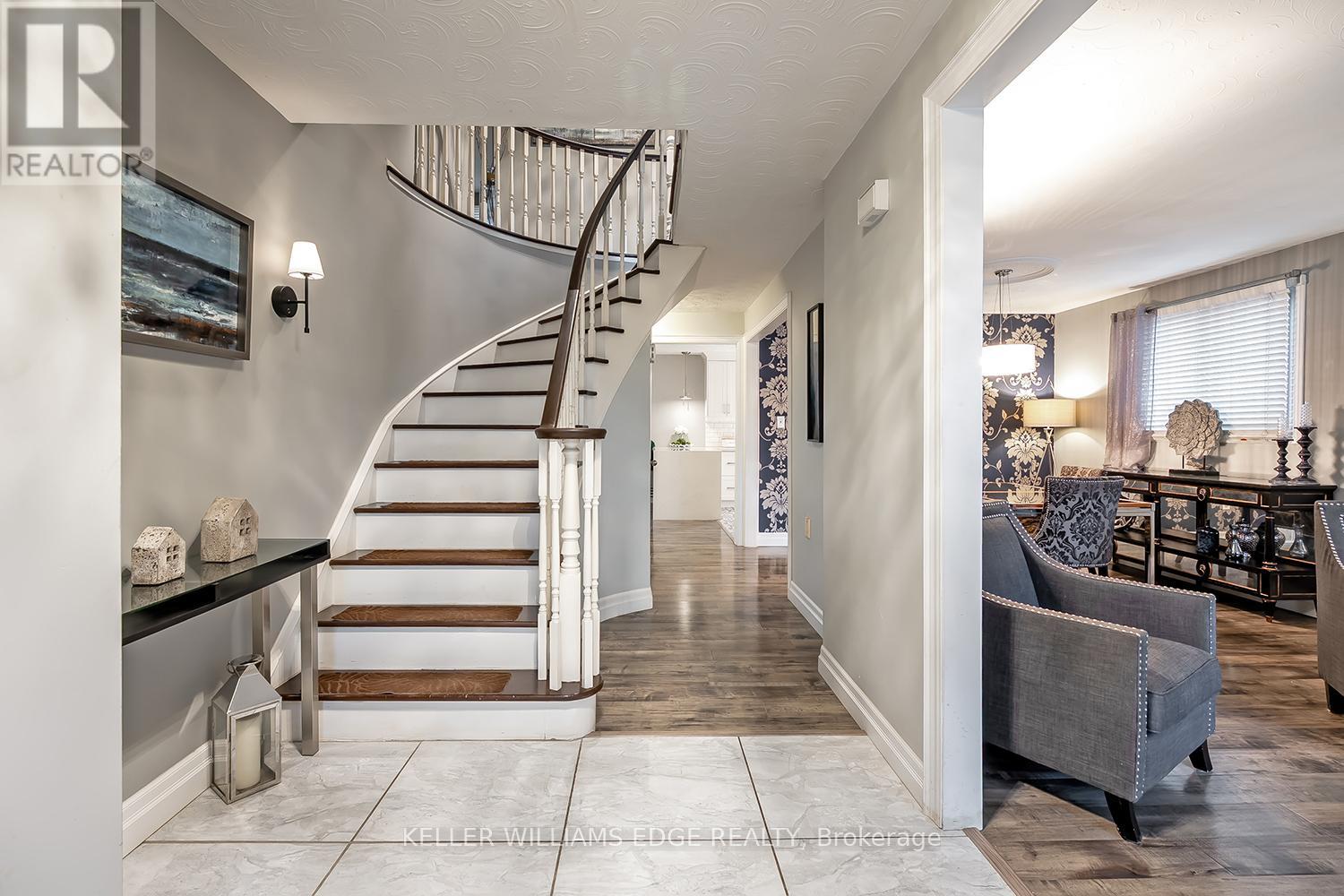 383 East 24th Street, Hamilton, Ontario  L8V 4W8 - Photo 4 - X12555062