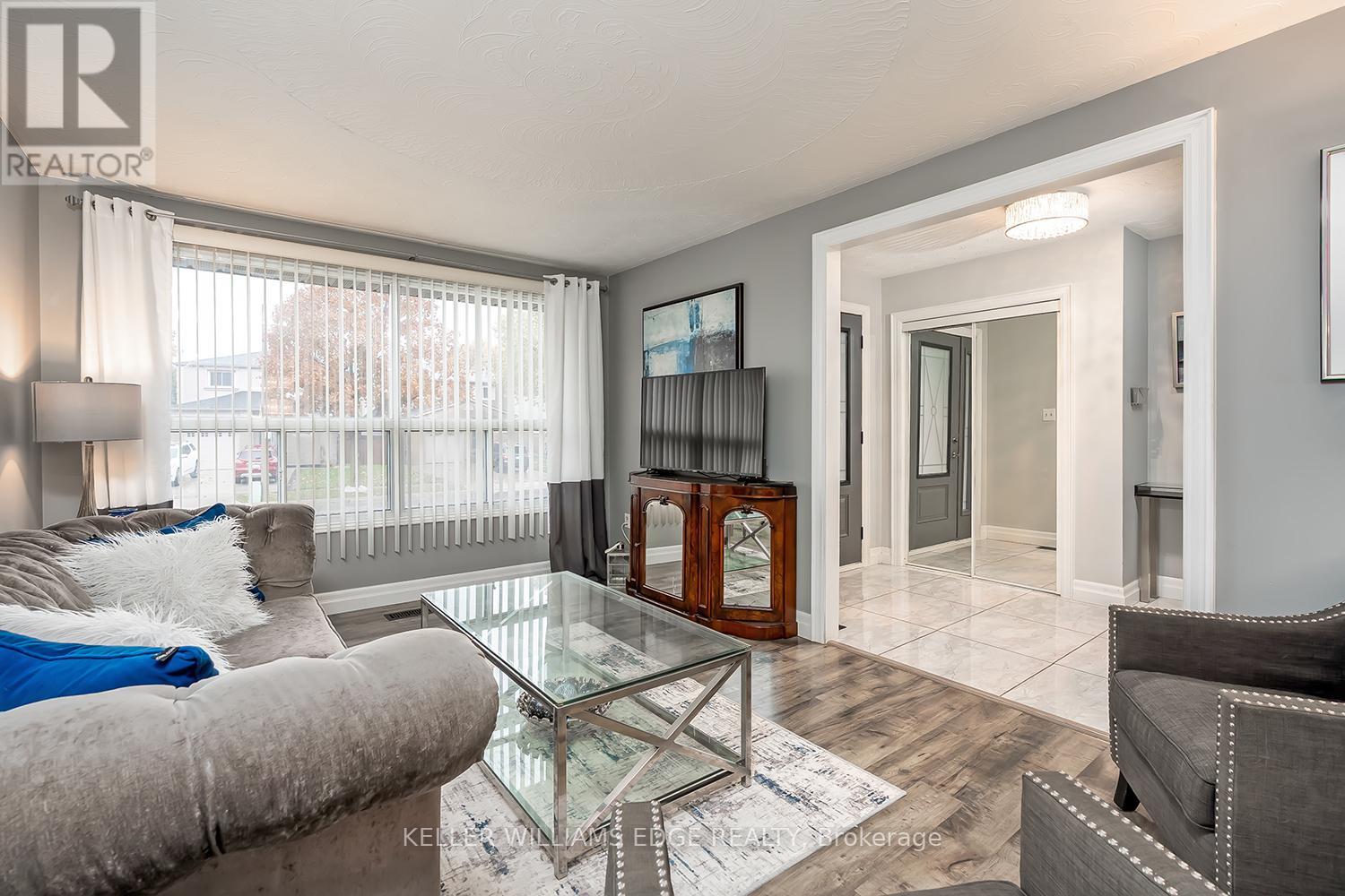 383 East 24th Street, Hamilton, Ontario  L8V 4W8 - Photo 7 - X12555062