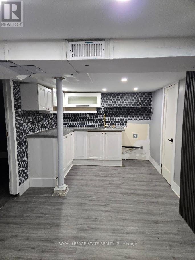 4789 Saint Clair Avenue, Niagara Falls, Ontario  L2E 3T2 - Photo 11 - X12555088