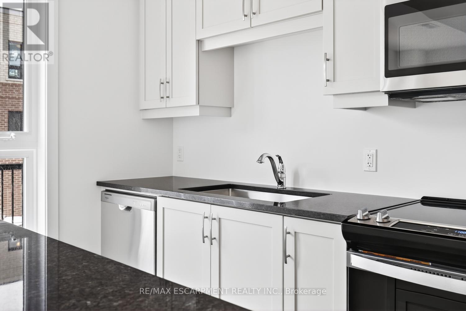 22 - 70 Kenesky Drive, Hamilton, Ontario  L0R 2H7 - Photo 14 - X12555090