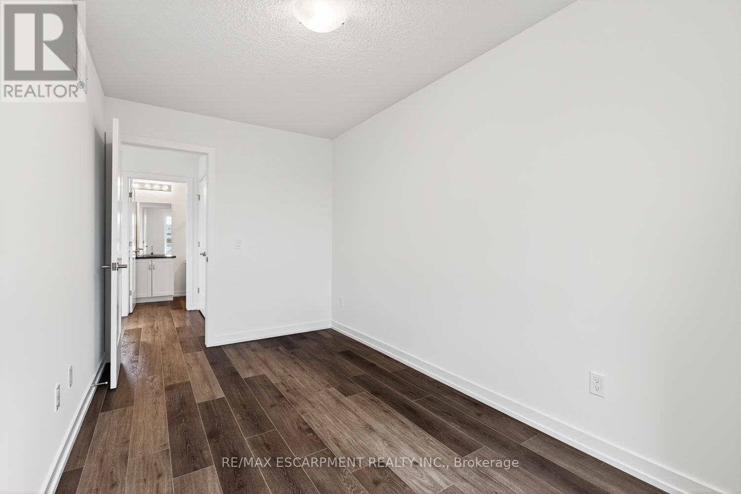 22 - 70 Kenesky Drive, Hamilton, Ontario  L0R 2H7 - Photo 33 - X12555090