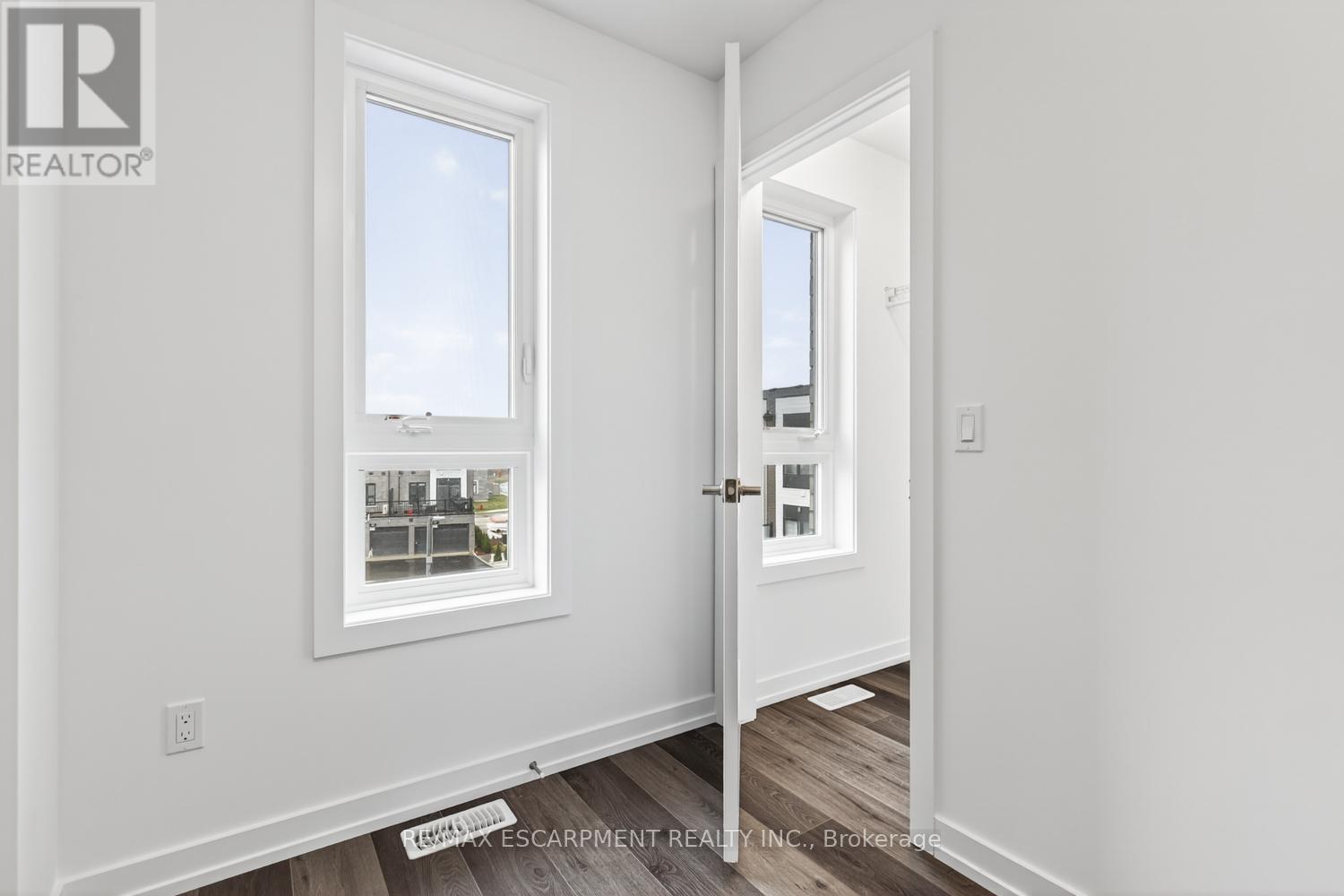 22 - 70 Kenesky Drive, Hamilton, Ontario  L0R 2H7 - Photo 36 - X12555090