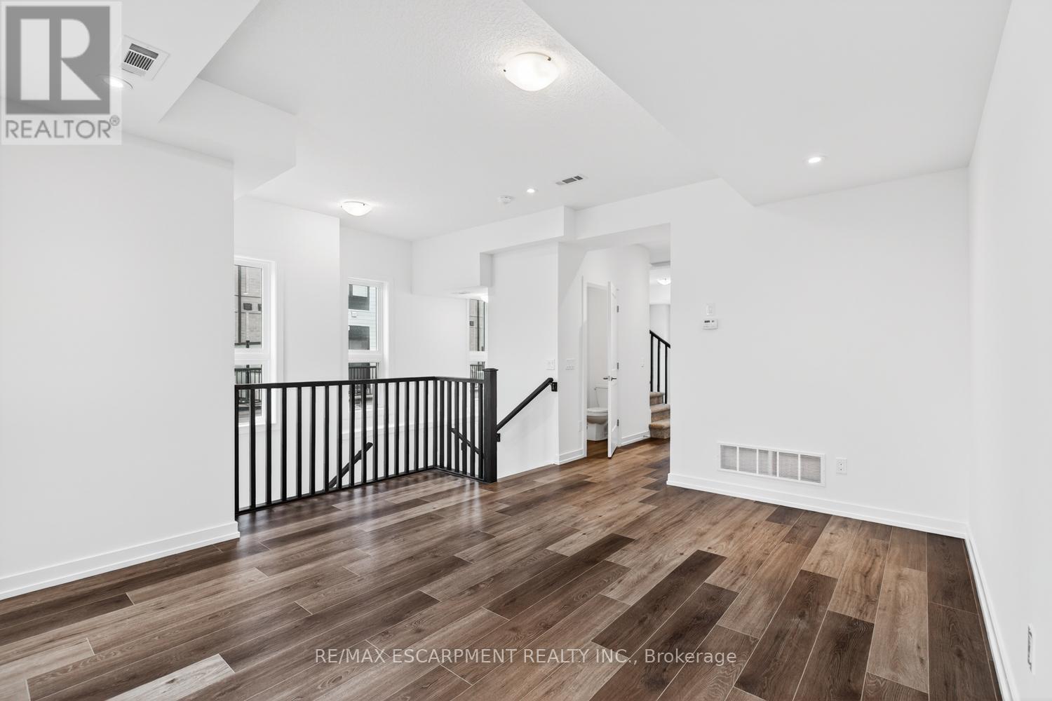 22 - 70 Kenesky Drive, Hamilton, Ontario  L0R 2H7 - Photo 7 - X12555090