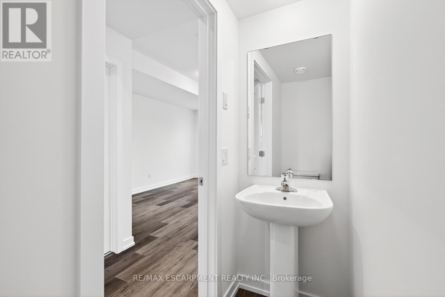 22 - 70 Kenesky Drive, Hamilton, Ontario  L0R 2H7 - Photo 9 - X12555090