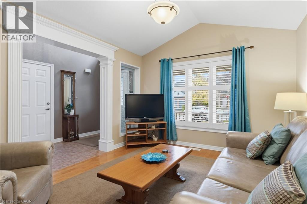 5 Briarwood Drive, St. Catharines, Ontario  L2S 4A7 - Photo 5 - 40788935