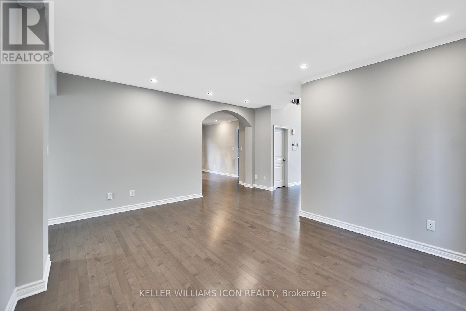 830 Contour Street, Ottawa, Ontario  K1W 0G6 - Photo 12 - X12555326