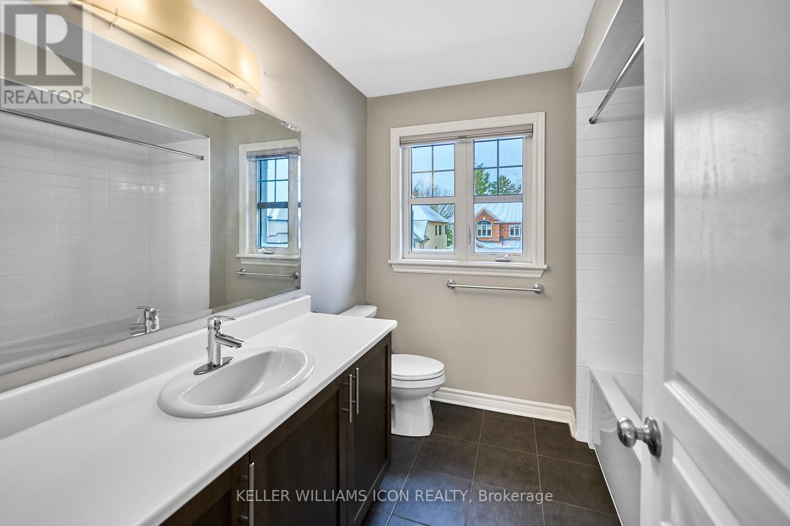 830 Contour Street, Ottawa, Ontario  K1W 0G6 - Photo 35 - X12555326