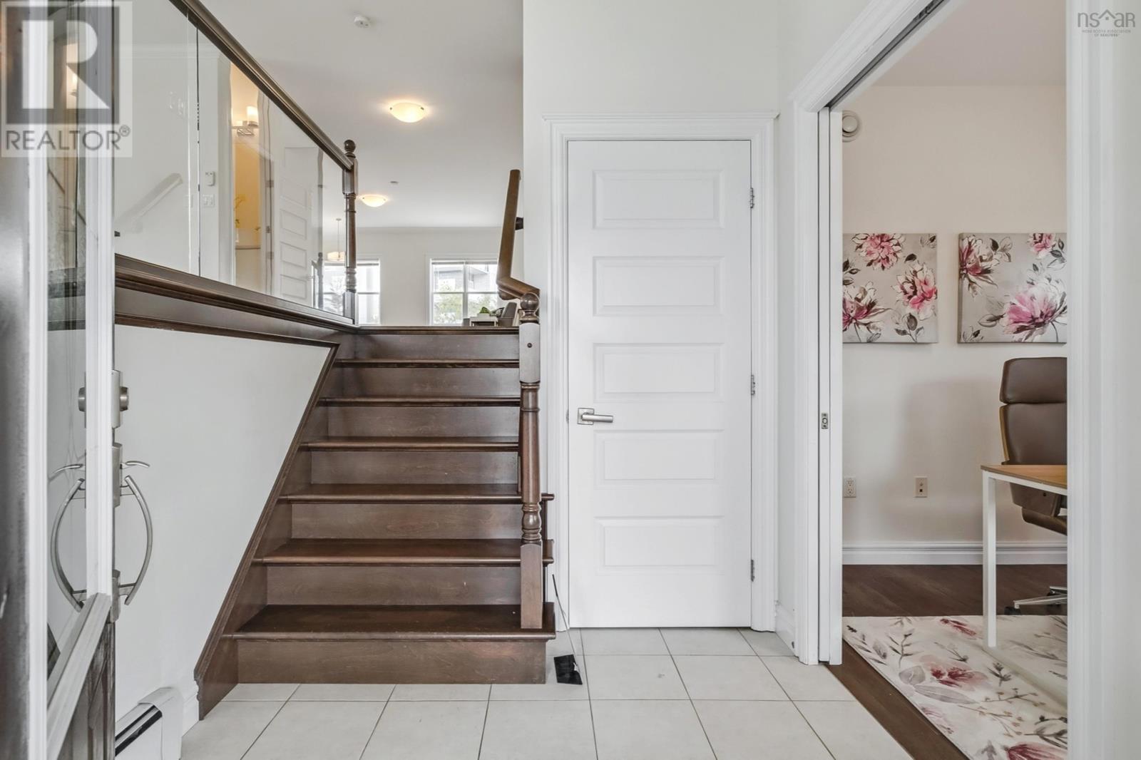 Property at 38 Lowther Lane image 4