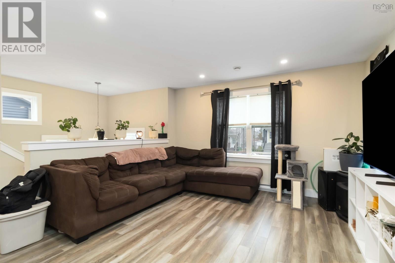 Property at 34 Boyne Court image 5