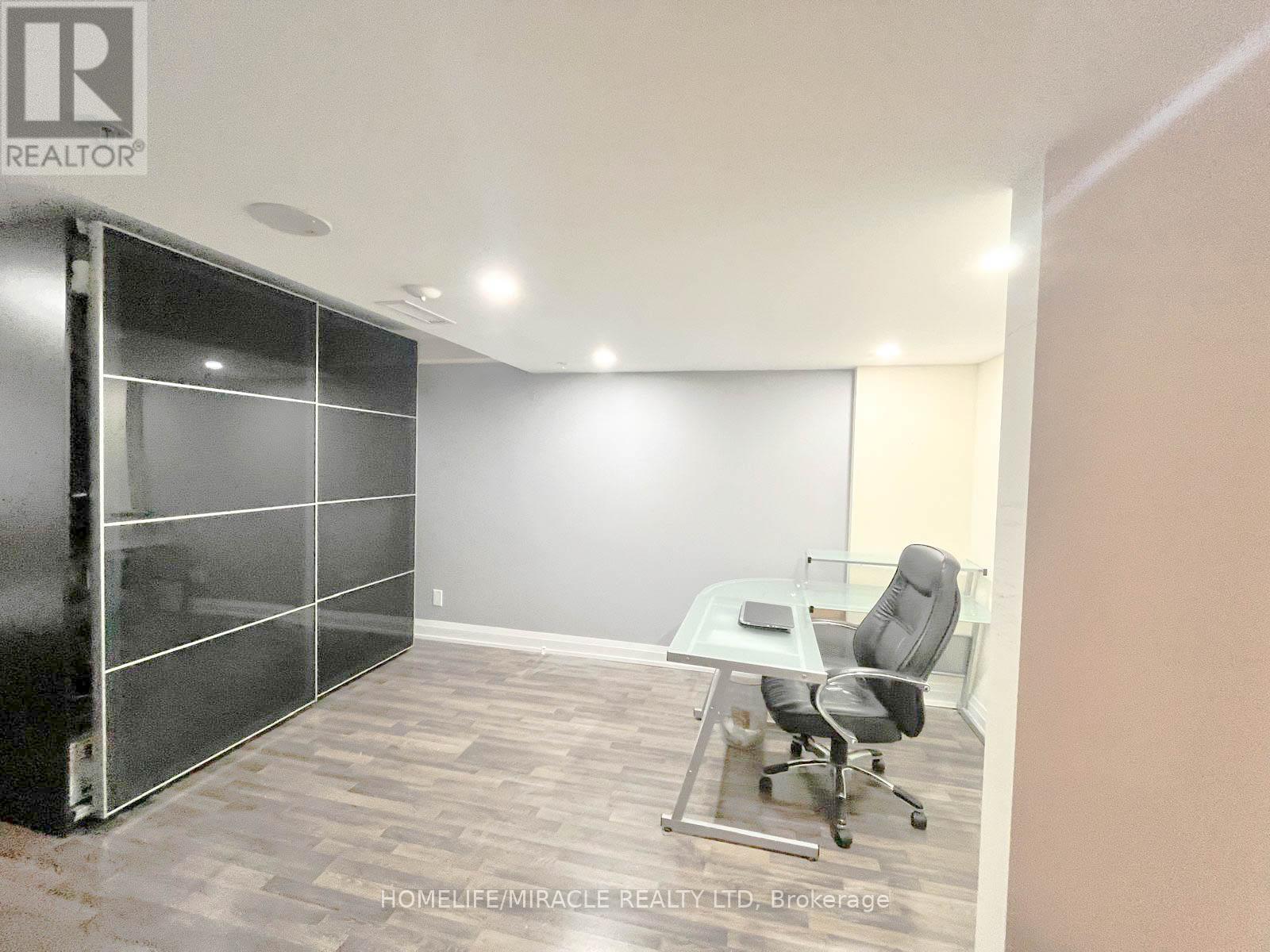 1301 - 565 Wilson Avenue, Toronto, Ontario  M3H 0C6 - Photo 13 - C12555206