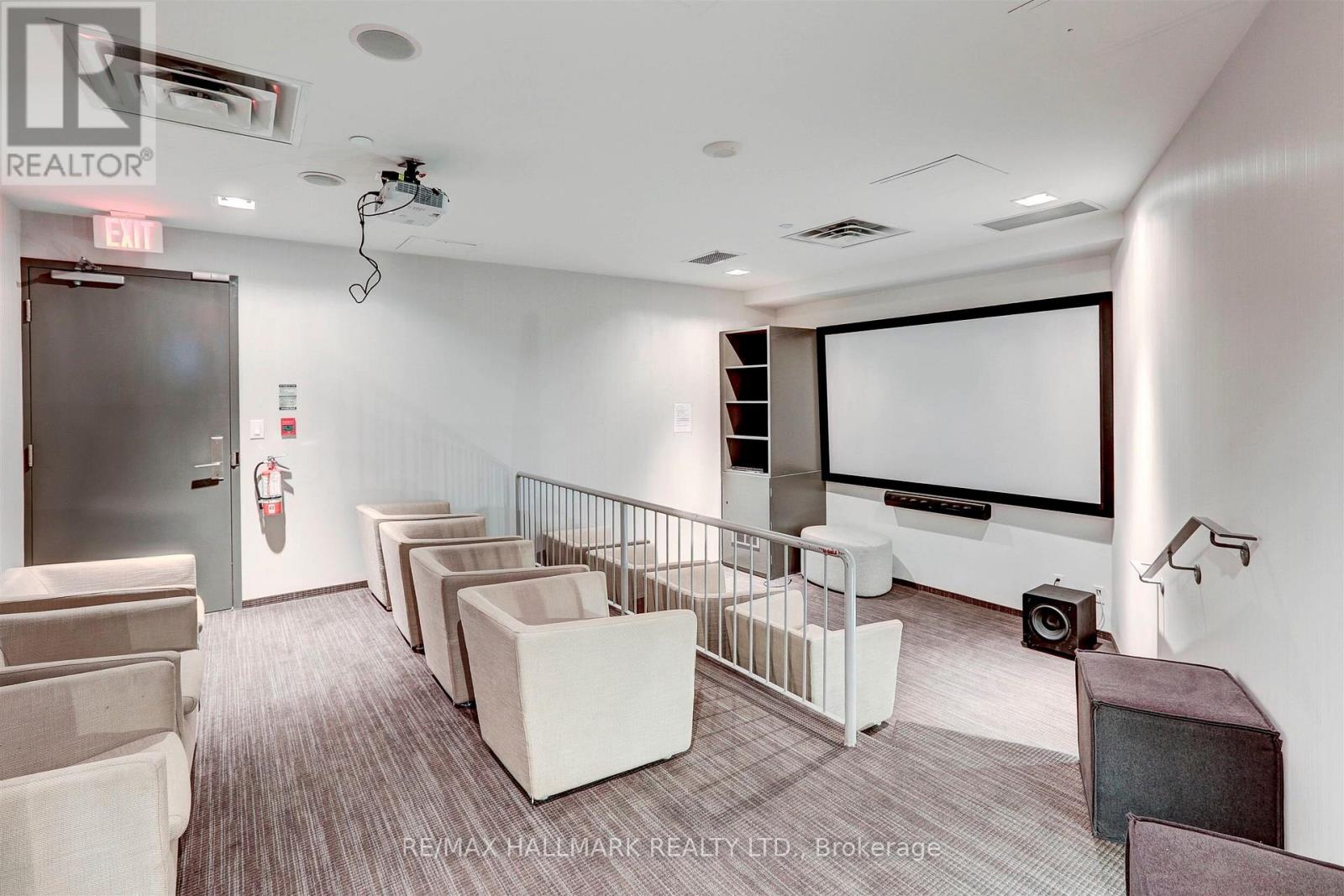 1001 - 15 Bruyeres Mews, Toronto, Ontario  M5V 0A7 - Photo 27 - C12555280