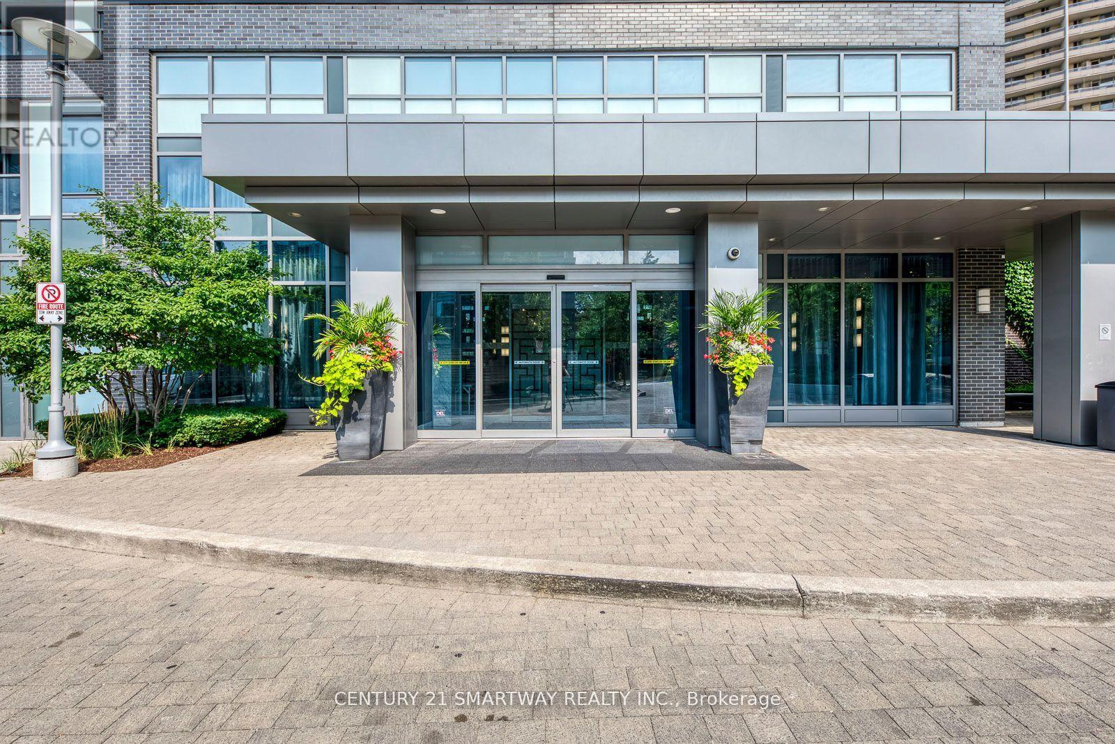 905 - 18 Graydon Hall Drive, Toronto, Ontario  M3A 0A4 - Photo 3 - C12555294