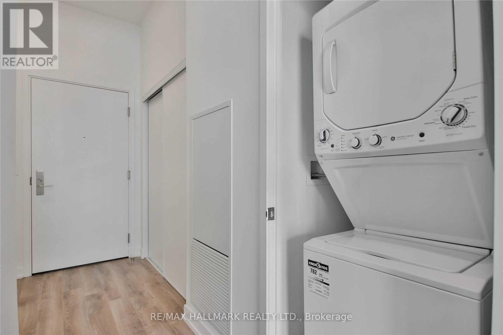 1222 - 20 Edward Street, Toronto, Ontario  M5G 1C9 - Photo 10 - C12555384