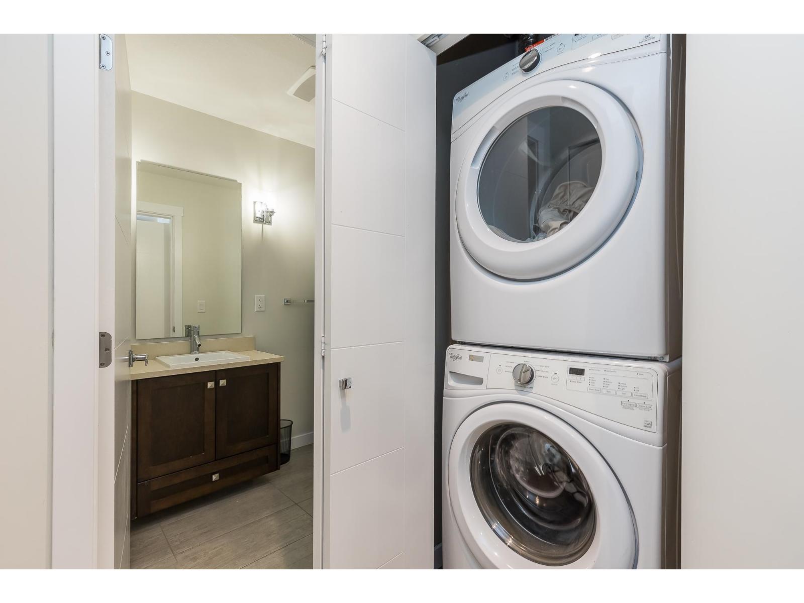 305 2242 Whatcom Road, Abbotsford, British Columbia  V3G 0G3 - Photo 22 - R2976333