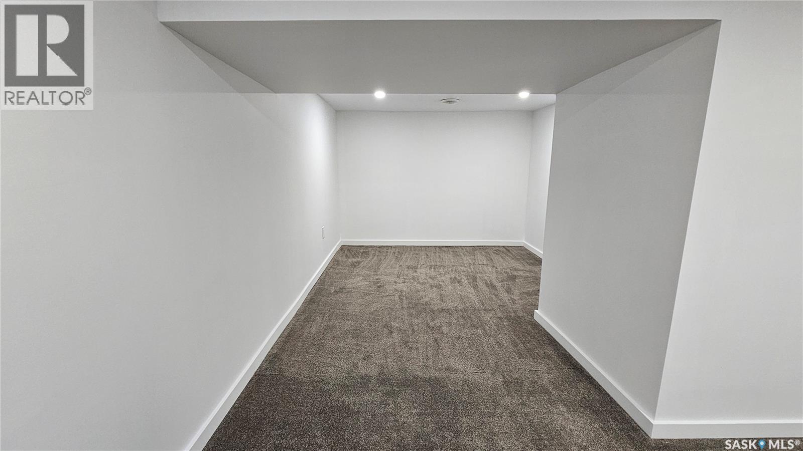 400 W 1st Street, Dundurn, Saskatchewan  S0K 1K0 - Photo 14 - SK024251