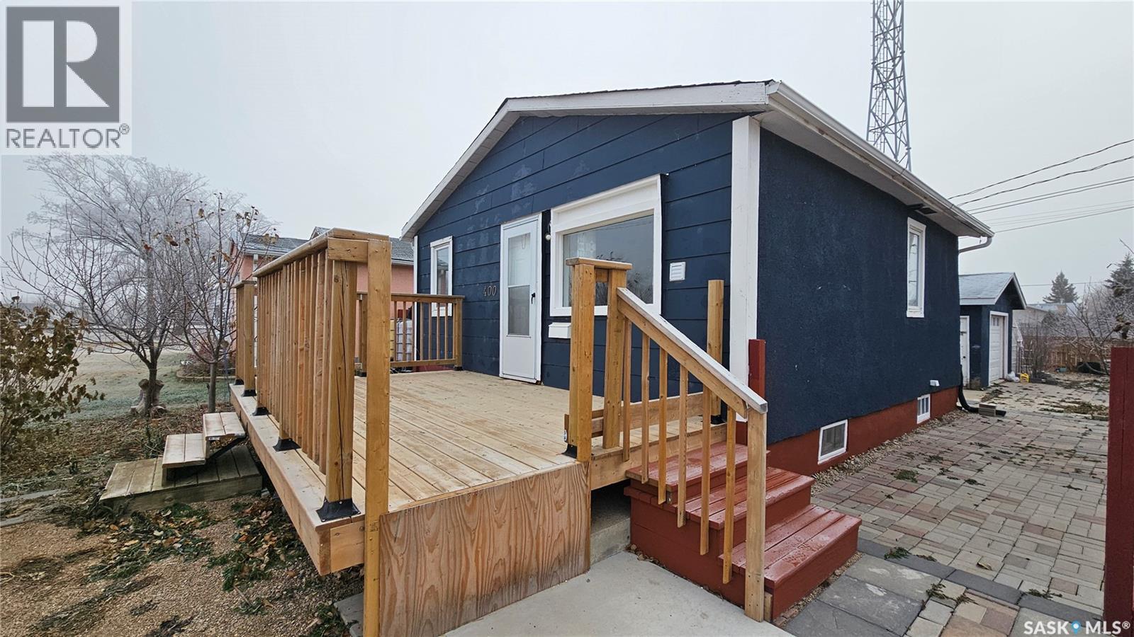 400 W 1st Street, Dundurn, Saskatchewan  S0K 1K0 - Photo 2 - SK024251