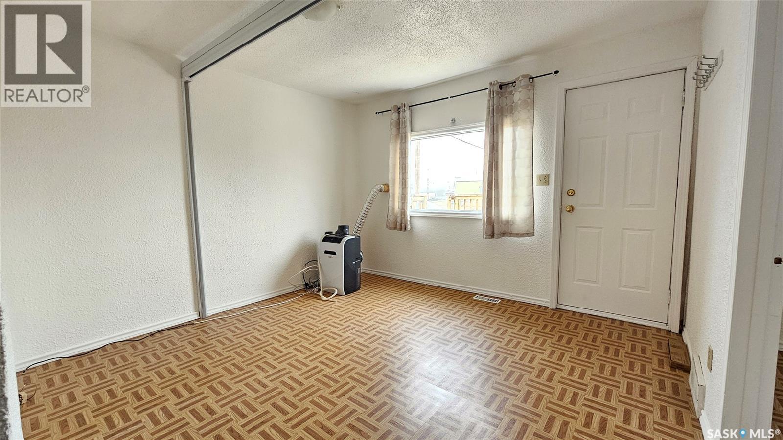 400 W 1st Street, Dundurn, Saskatchewan  S0K 1K0 - Photo 4 - SK024251