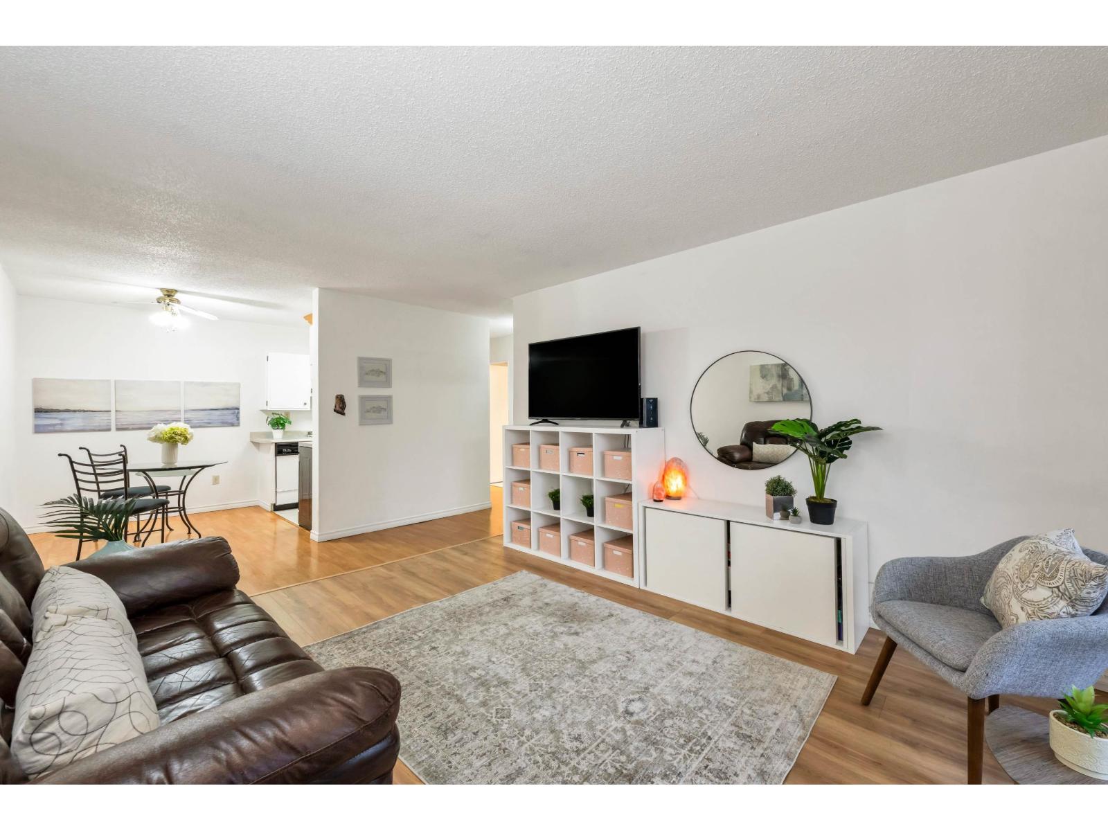 316 15020 North Bluff Road, White Rock, British Columbia  V4B 5A4 - Photo 6 - R3068107