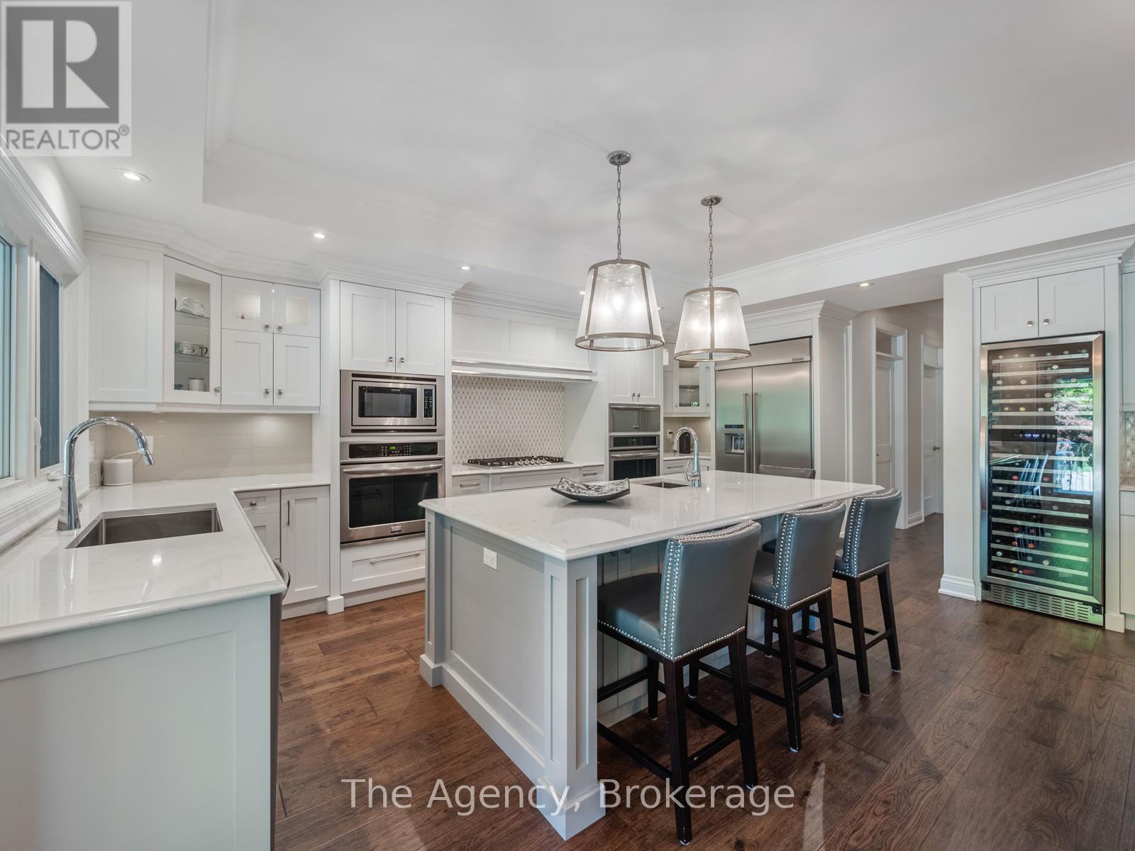 3087 Lakeshore Road, Burlington, Ontario  L7N 1A3 - Photo 16 - W12415644