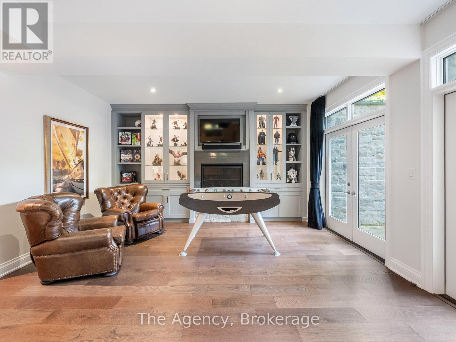 3087 Lakeshore Road, Burlington, Ontario  L7N 1A3 - Photo 35 - W12415644