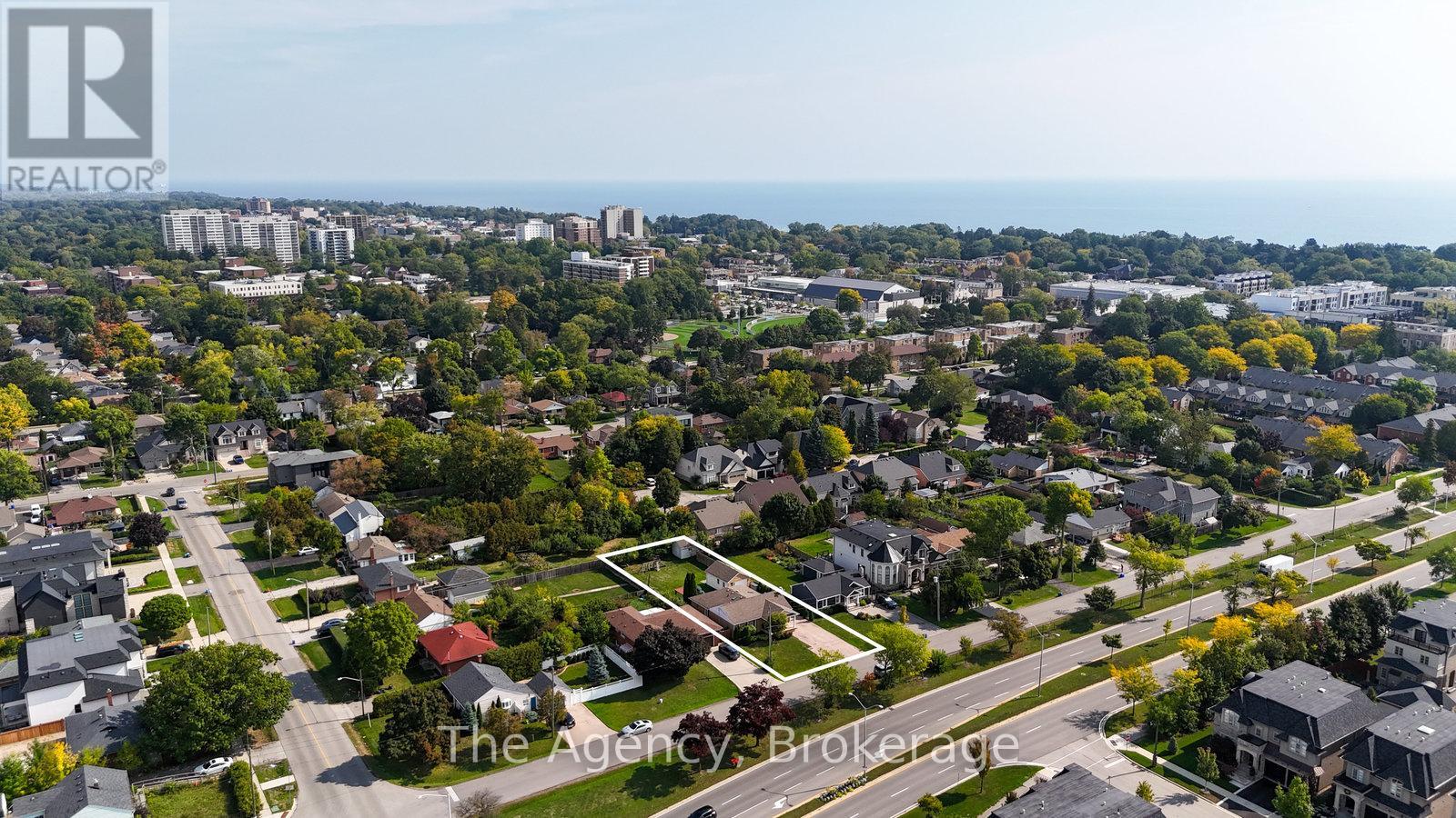 253 MARGARET DRIVE, Oakville, Ontario