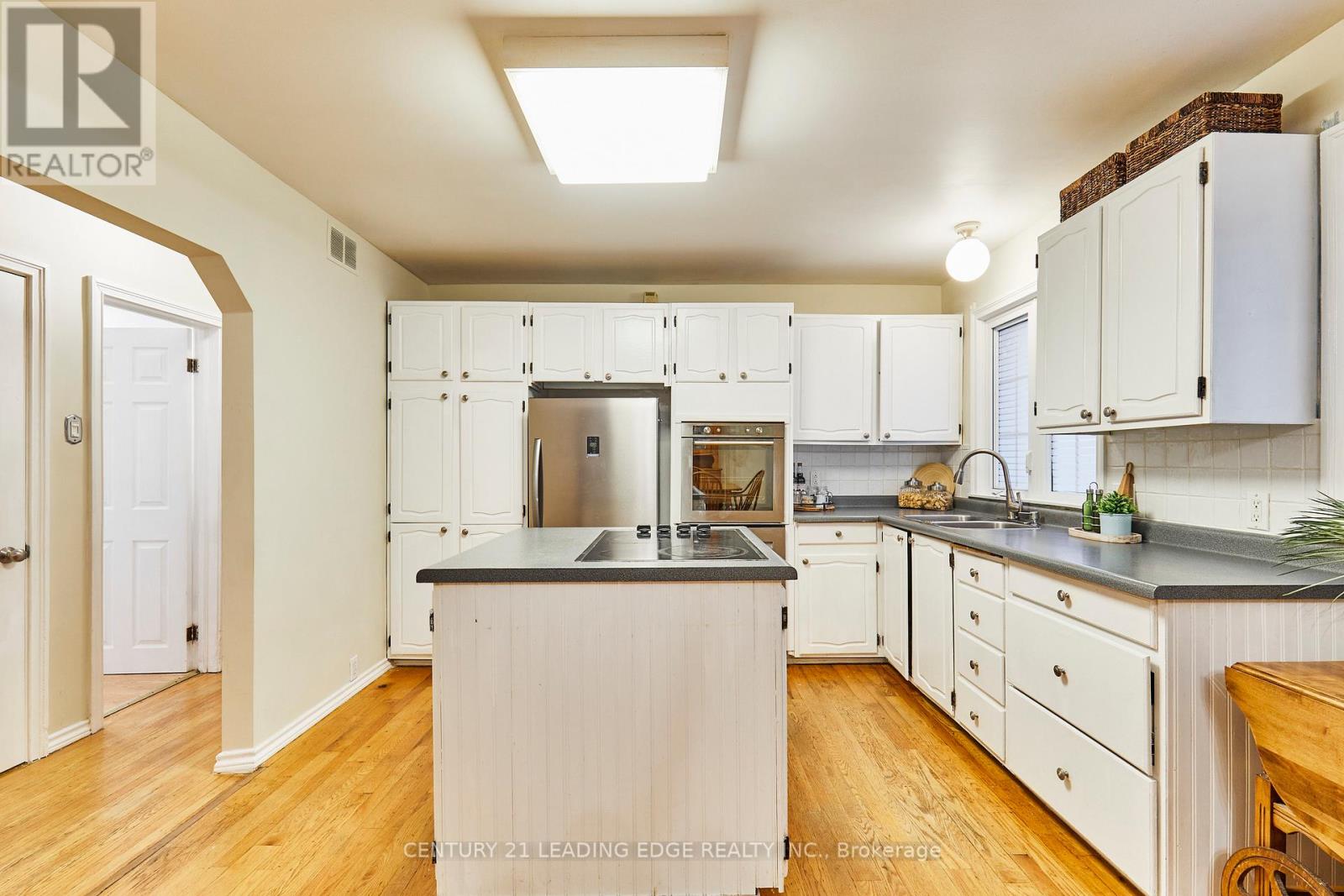 5 Harewood Avenue, Toronto, Ontario  M1M 2R1 - Photo 18 - E12555178