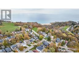 5 HAREWOOD AVENUE, Toronto, Ontario