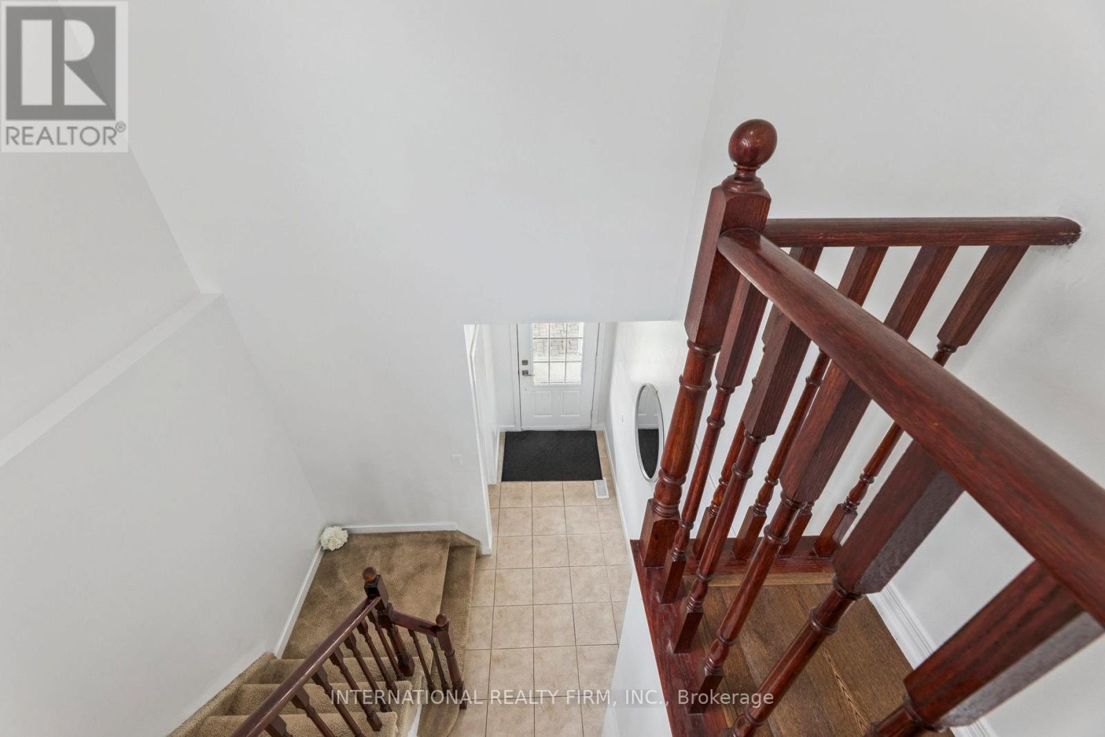 560 Falconridge Drive, Oshawa, Ontario  L1K 0C1 - Photo 6 - E12555298