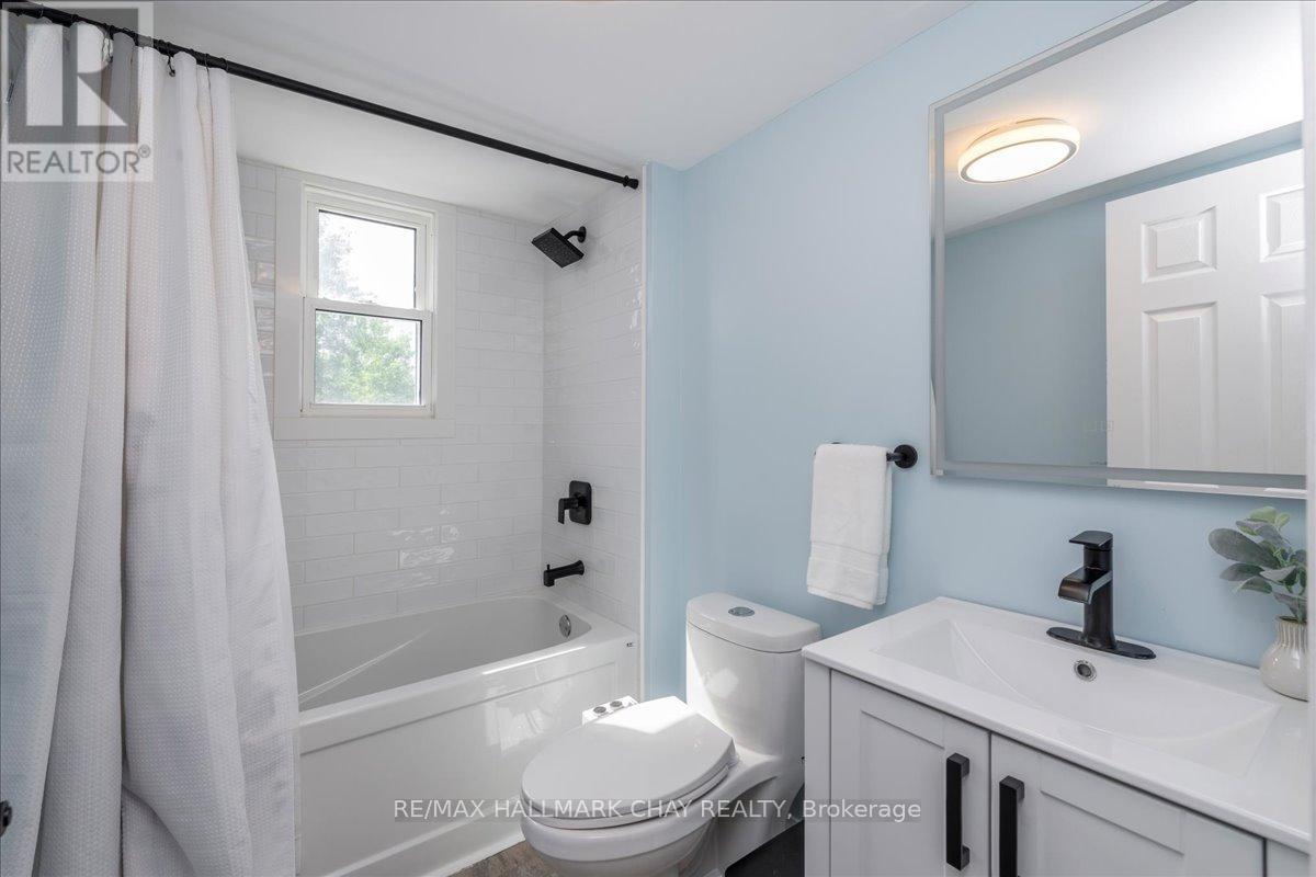 3366 Muskoka Street, Severn, Ontario  L0K 2B0 - Photo 18 - S12246721