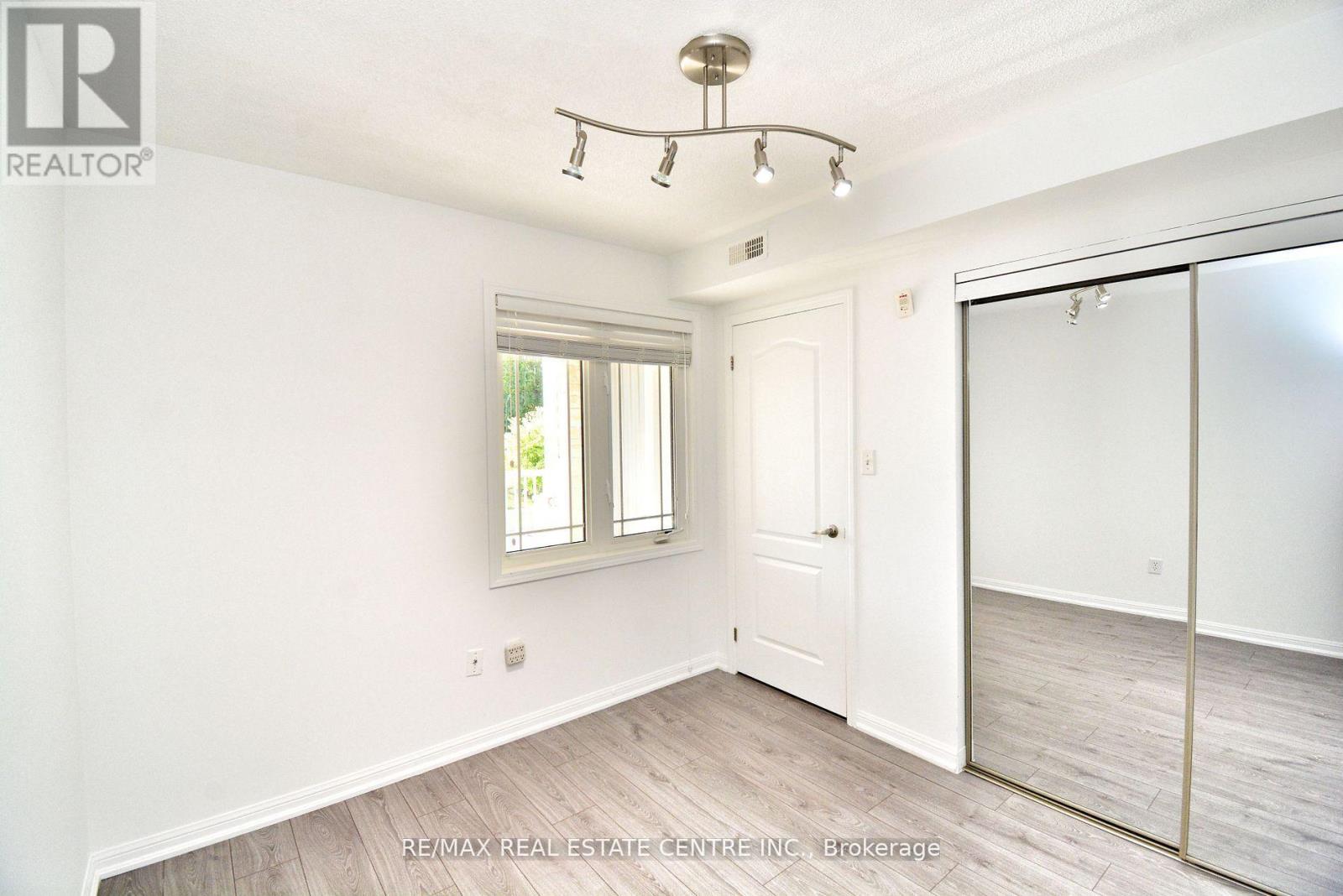 209 - 50 Mulligan Lane, Wasaga Beach, Ontario  L9Z 0C5 - Photo 28 - S12434479