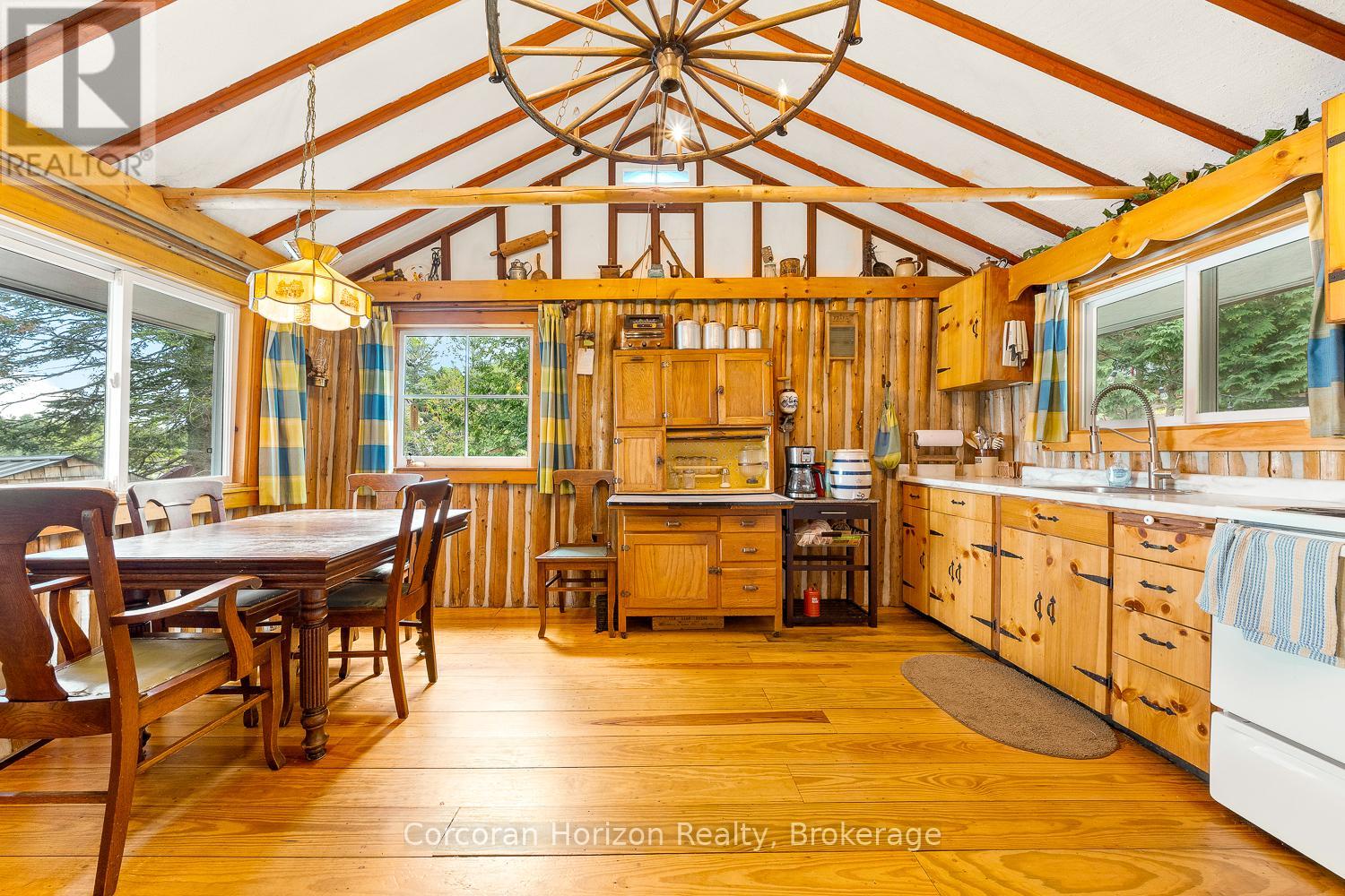 247 Mainhood Road, Huntsville, Ontario  P0B 1M0 - Photo 22 - X12374498