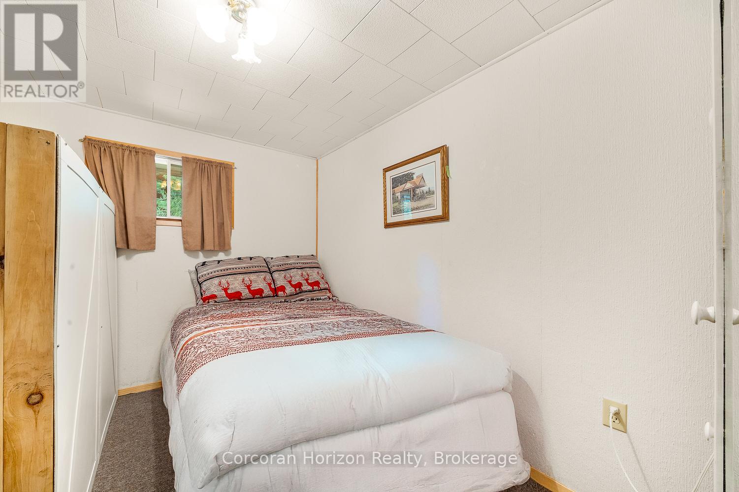 247 Mainhood Road, Huntsville, Ontario  P0B 1M0 - Photo 31 - X12374498