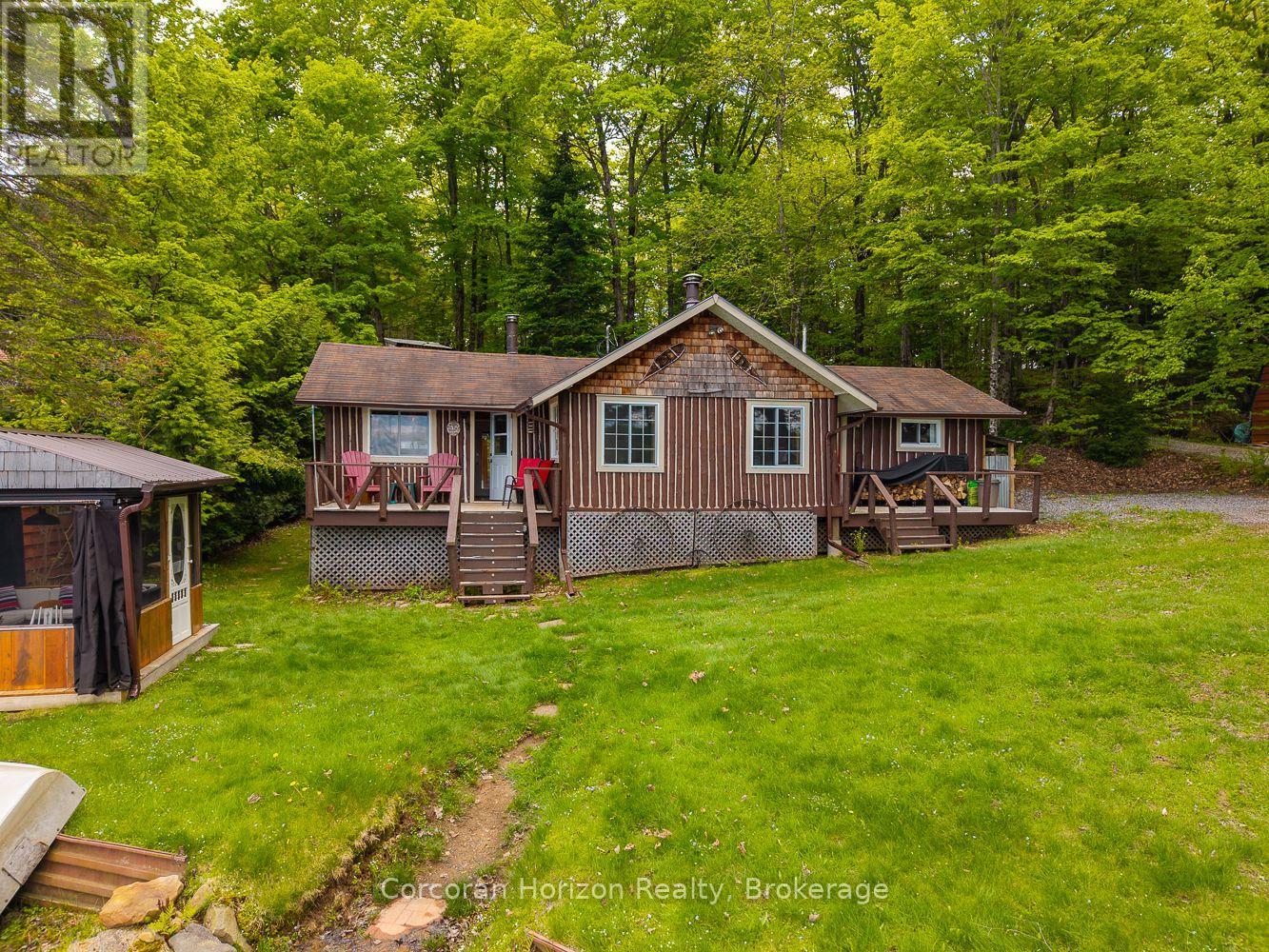 247 Mainhood Road, Huntsville, Ontario  P0B 1M0 - Photo 7 - X12374498