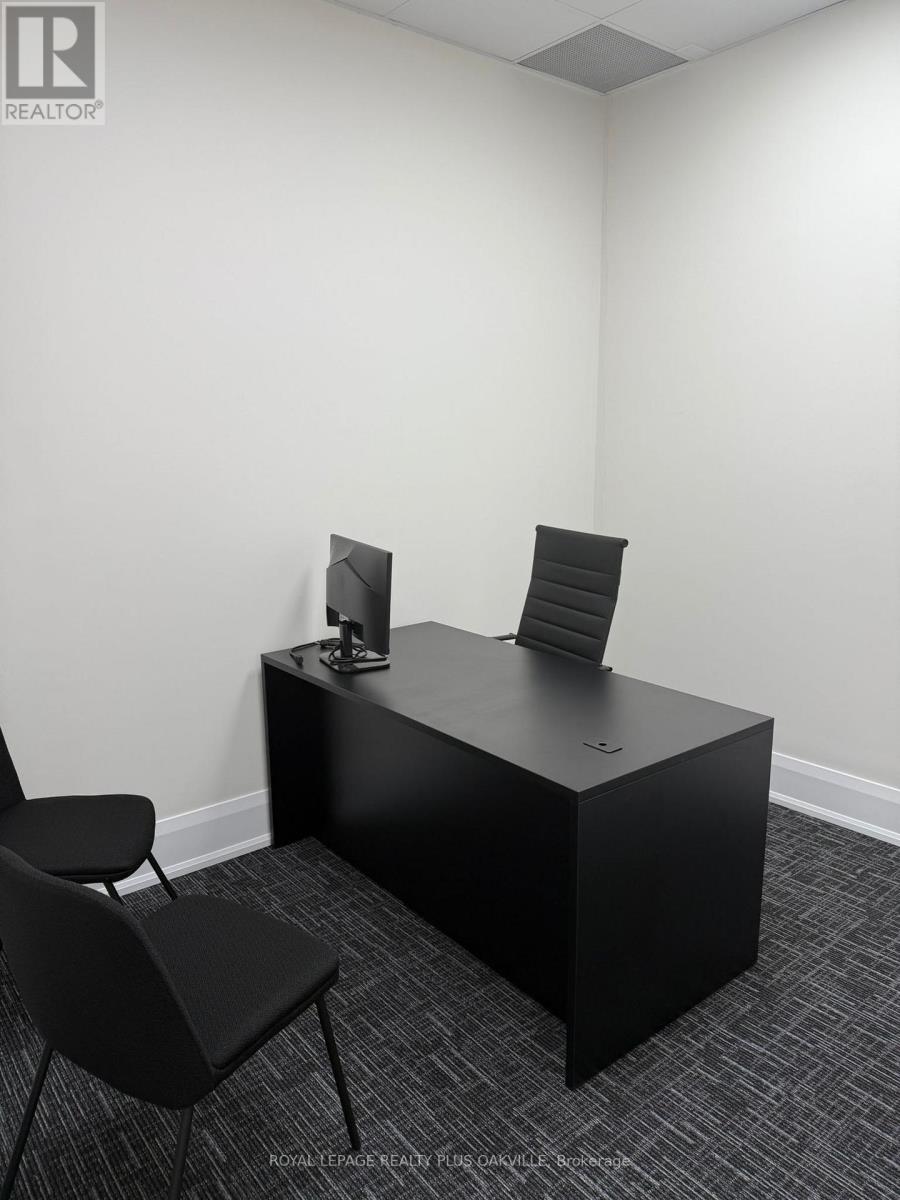 21 - 86 Woodbridge Avenue, Vaughan, Ontario  L4L 0E4 - Photo 4 - N12555182