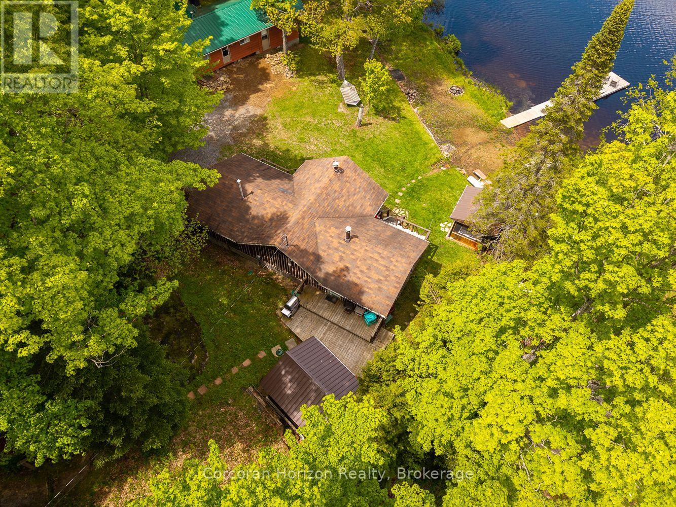 247 Mainhood Road, Huntsville, Ontario  P0B 1M0 - Photo 4 - X12374498