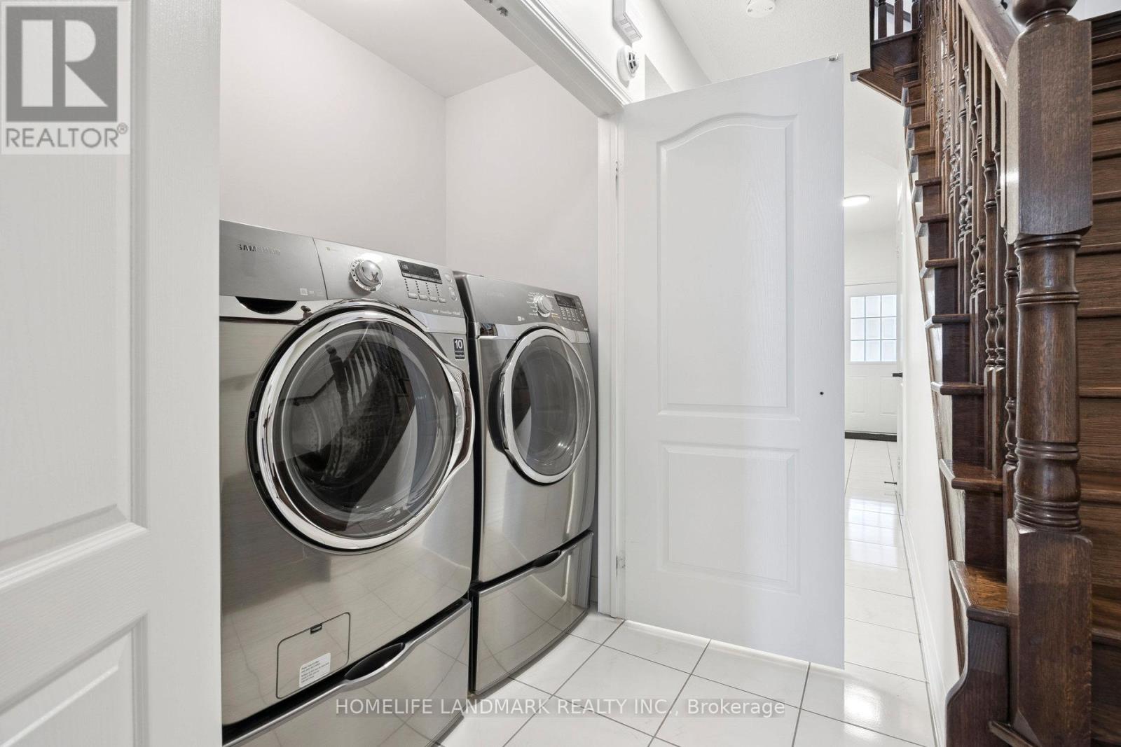 56 Donald Buttress Boulevard W, Markham, Ontario  L6C 0P1 - Photo 10 - N12555244