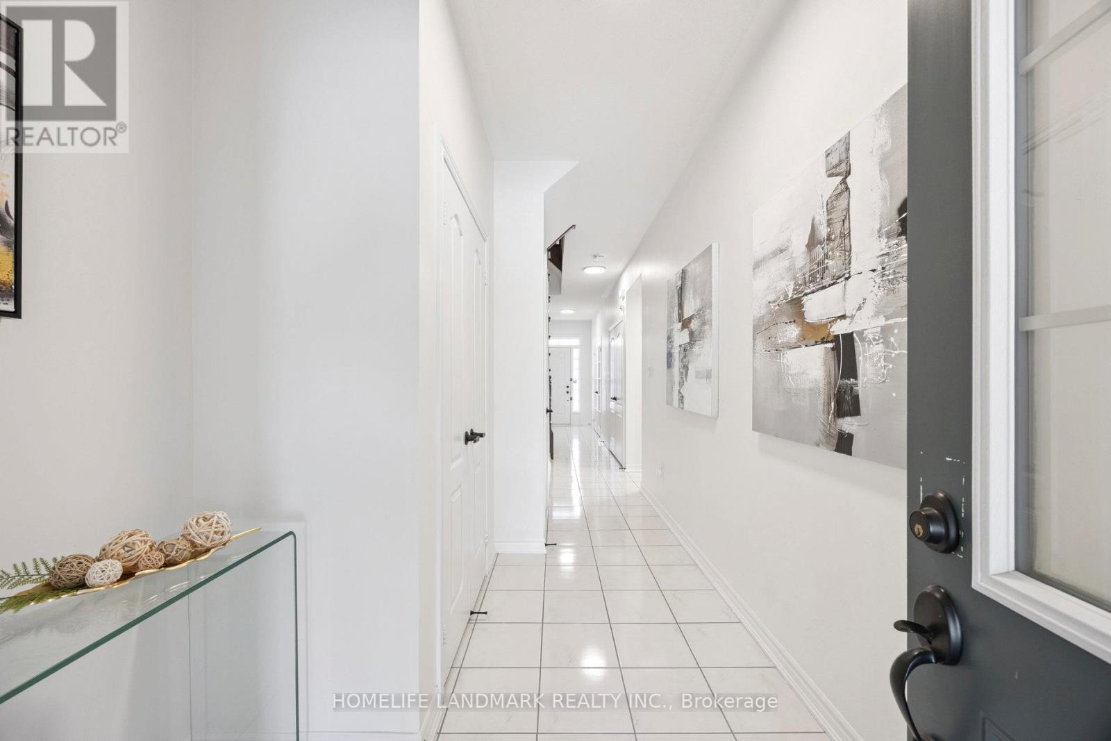 56 Donald Buttress Boulevard W, Markham, Ontario  L6C 0P1 - Photo 15 - N12555244