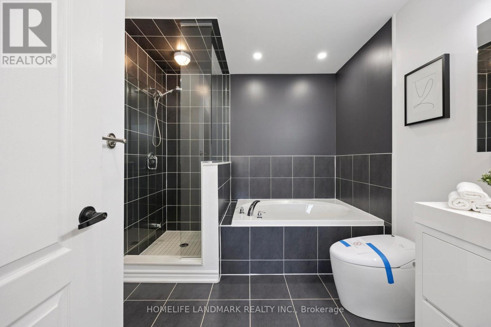 56 Donald Buttress Boulevard W, Markham, Ontario  L6C 0P1 - Photo 39 - N12555244