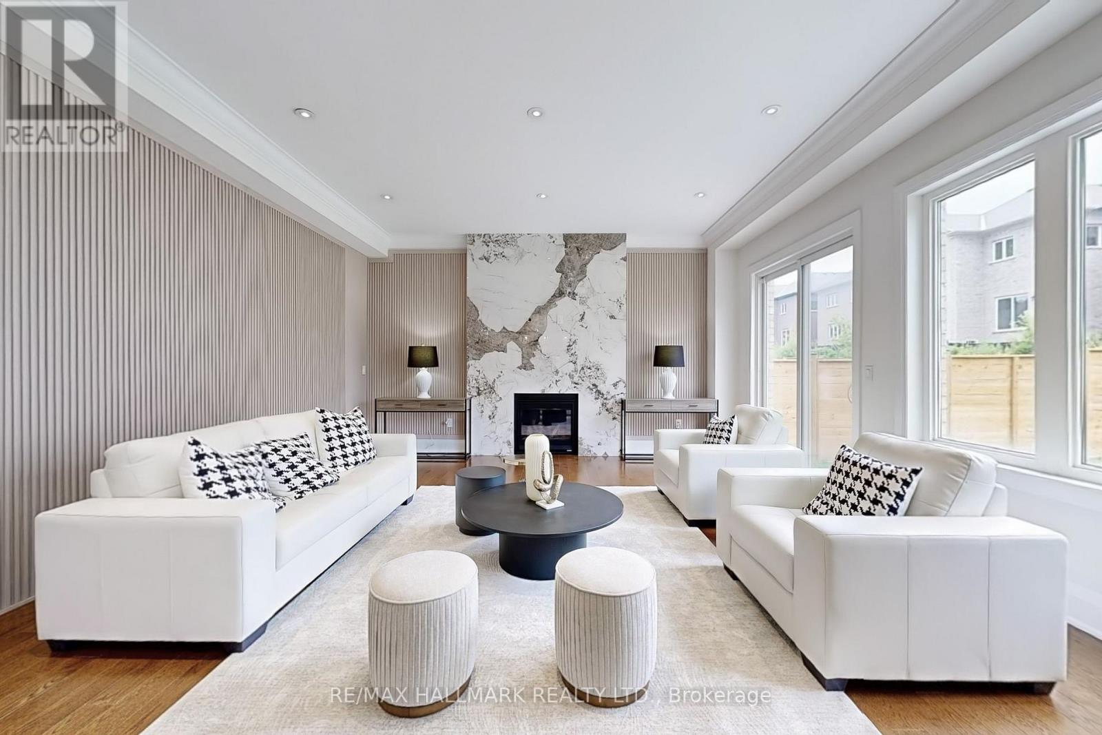 51a Puccini Drive, Richmond Hill, Ontario  L4E 2Y6 - Photo 20 - N12555270