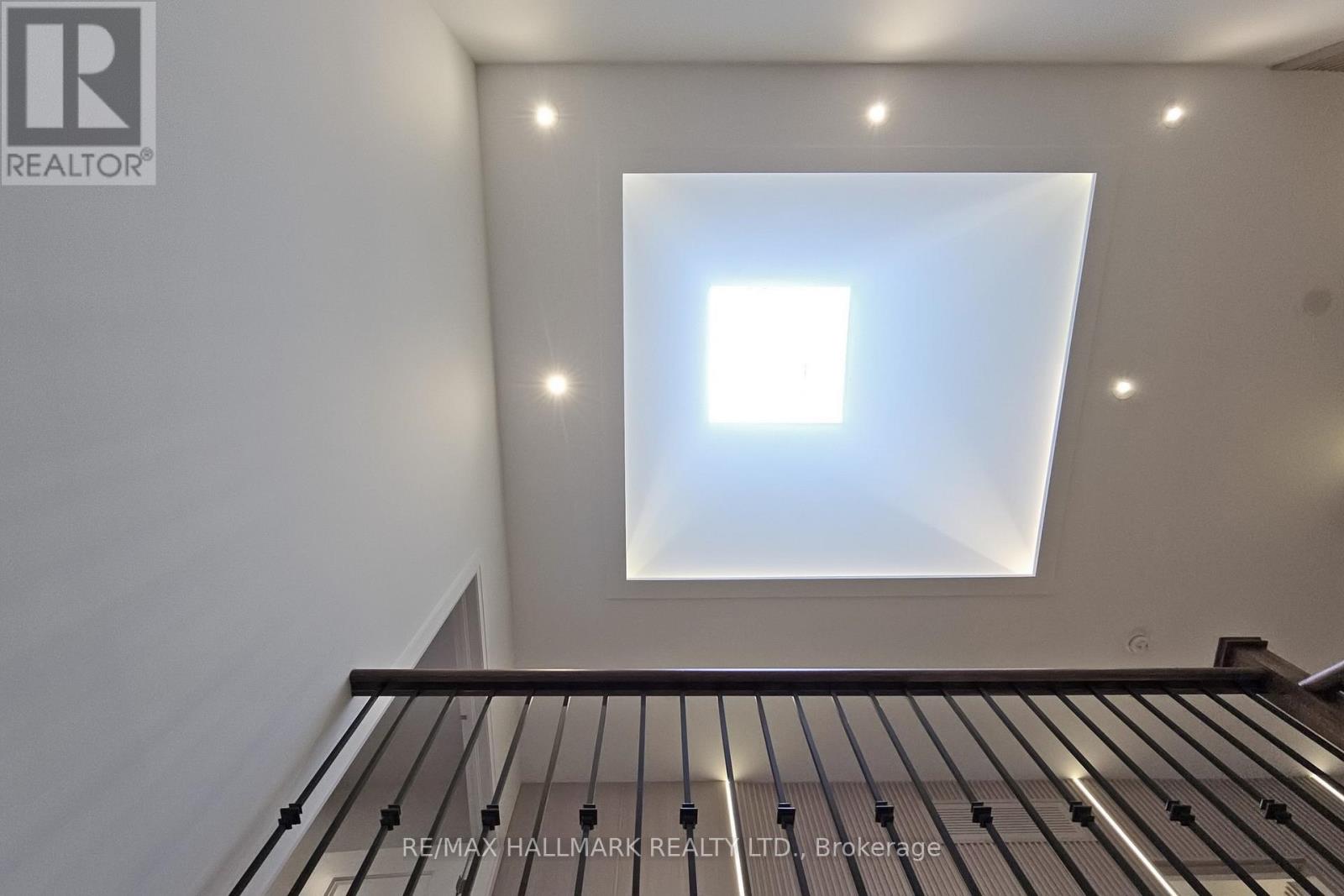 51a Puccini Drive, Richmond Hill, Ontario  L4E 2Y6 - Photo 25 - N12555270