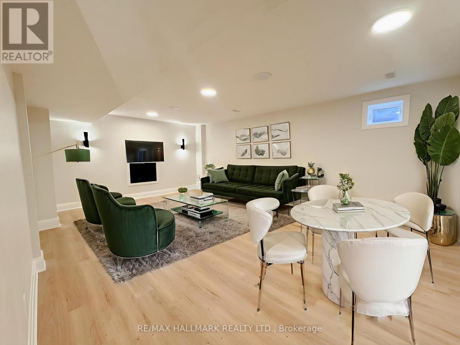 51a Puccini Drive, Richmond Hill, Ontario  L4E 2Y6 - Photo 40 - N12555270