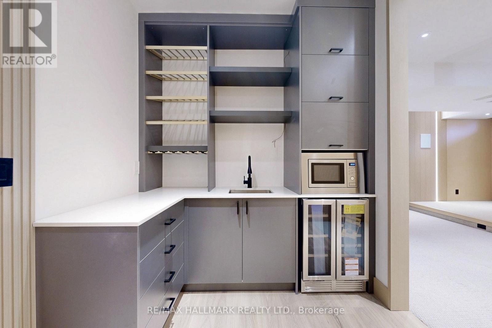 51a Puccini Drive, Richmond Hill, Ontario  L4E 2Y6 - Photo 43 - N12555270