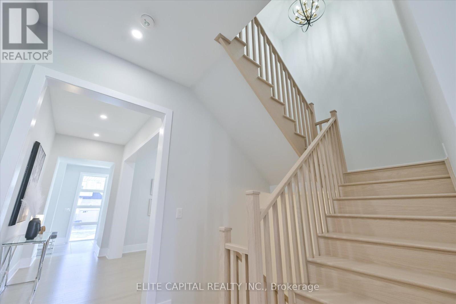45 Godfrey Willis Drive, Markham, Ontario  L6C 3N2 - Photo 20 - N12555276