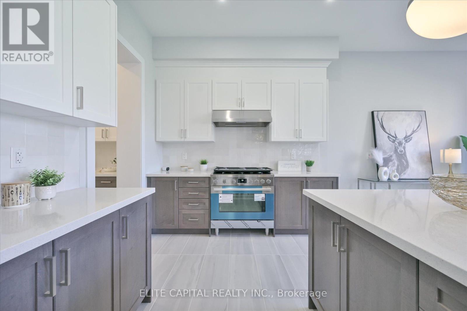 45 Godfrey Willis Drive, Markham, Ontario  L6C 3N2 - Photo 6 - N12555276