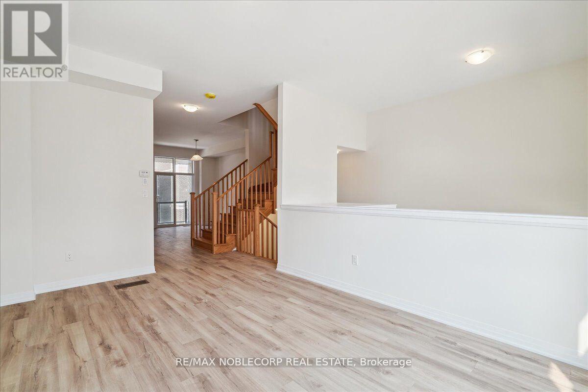 16 Tay Lane, Richmond Hill, Ontario  L4S 1N7 - Photo 10 - N12555340