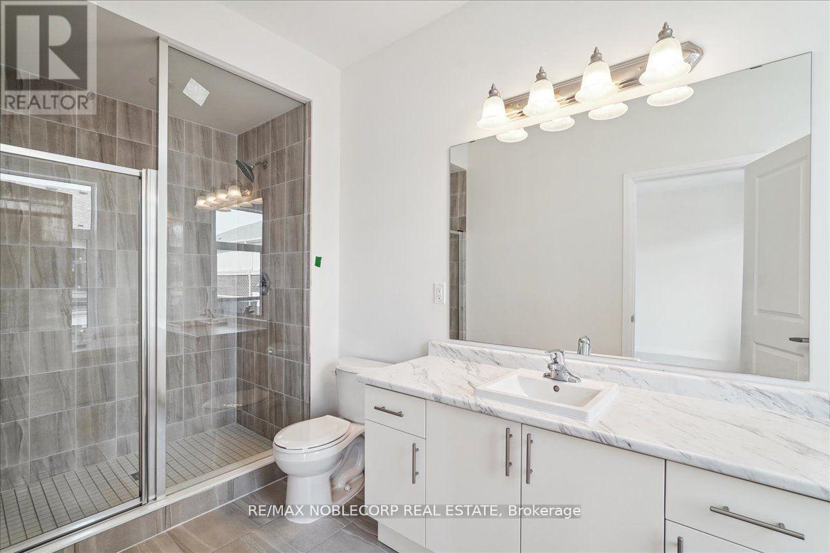 16 Tay Lane, Richmond Hill, Ontario  L4S 1N7 - Photo 17 - N12555340