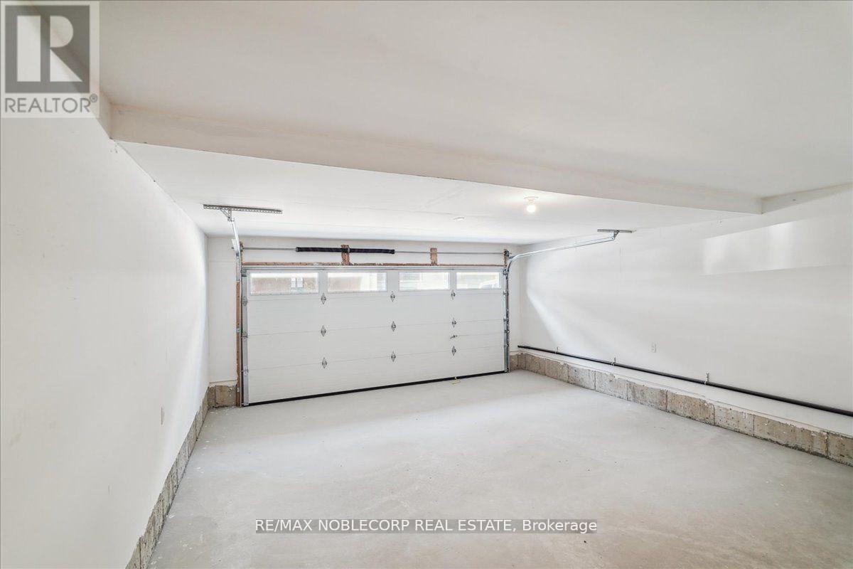 16 Tay Lane, Richmond Hill, Ontario  L4S 1N7 - Photo 24 - N12555340