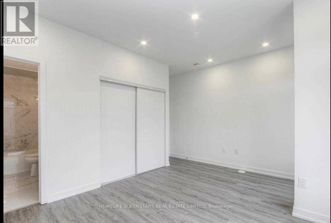 70 Dalhousie Street, Vaughan, Ontario  L4L 0L6 - Photo 10 - N12555348