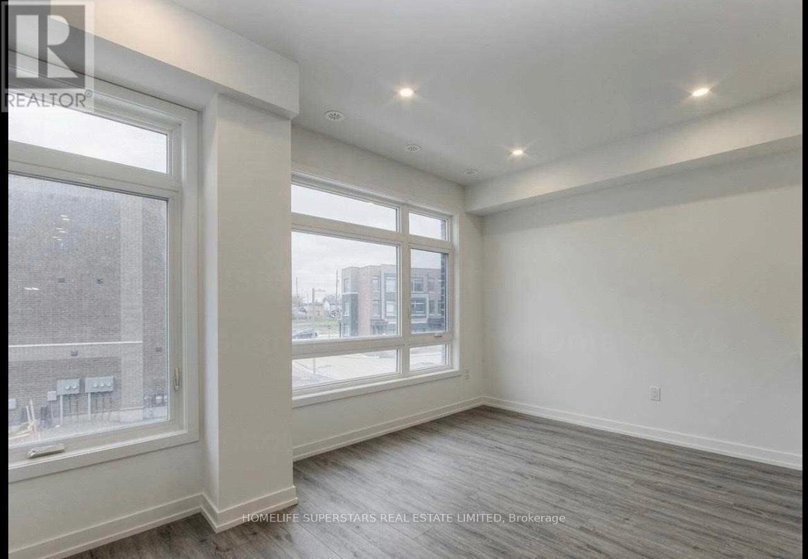 70 Dalhousie Street, Vaughan, Ontario  L4L 0L6 - Photo 9 - N12555348