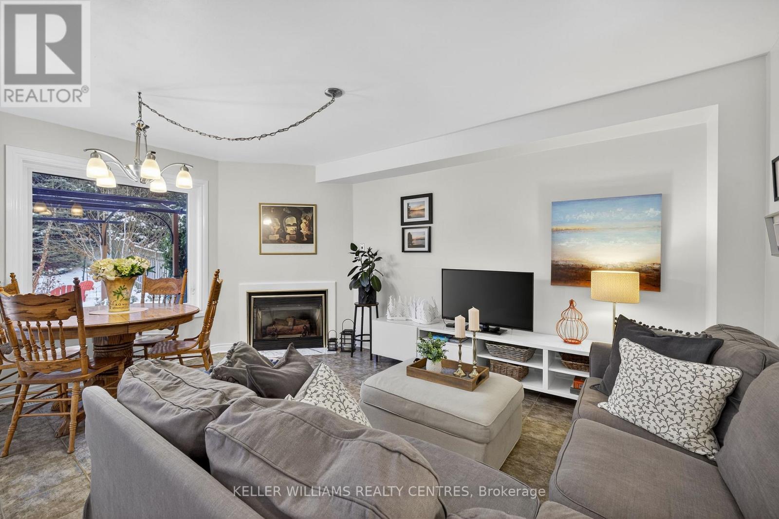 84 Loraview Lane, Aurora, Ontario  L4G 6N5 - Photo 10 - N12555388